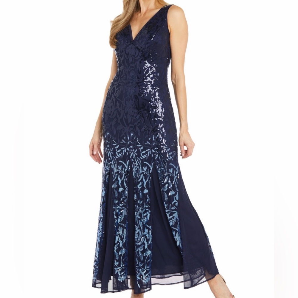 🆕 R&M Richards Navy Sequin Evening Gown Size 6  Embellished Formal Maxi Dress